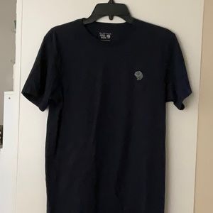 Men’s Mountain Hardware Black Medium Signature Tee
